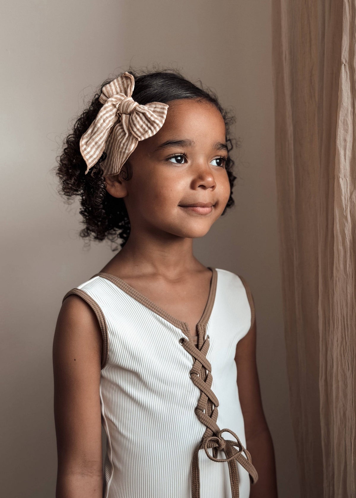 Noeud barrette Fable Bow - Lignes caramel