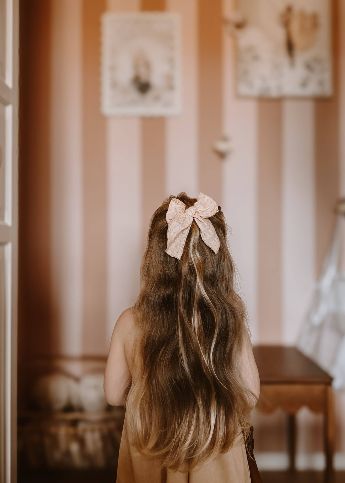 Noeud barrette Fable Bow - pois rose poudré