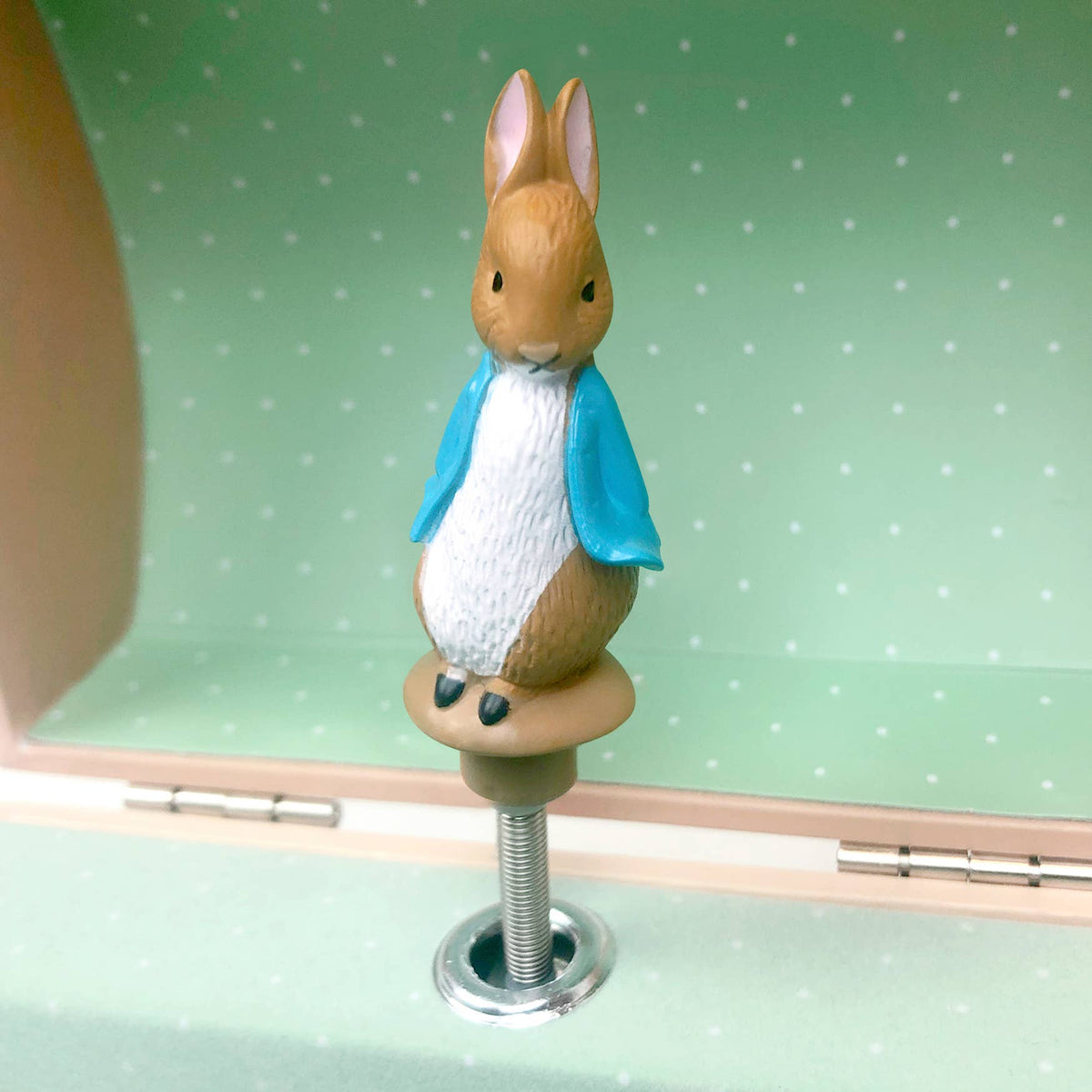 Tirelire Musicale Peter Rabbit© Noisettes